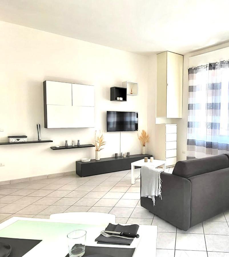 White Home Forli Centro Exterior foto